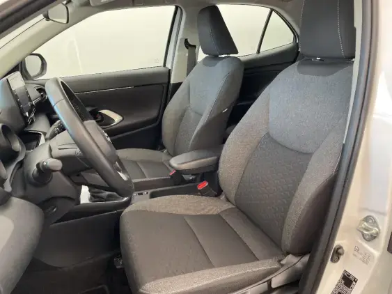 TOYOTA YARIS CROSS I - voiture d'occasion - Photo 18