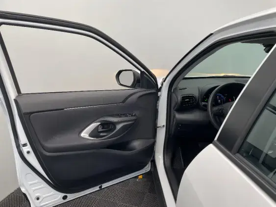 TOYOTA YARIS CROSS I - voiture d'occasion - Photo 19