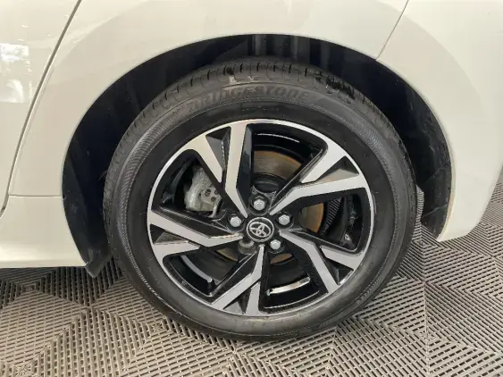 TOYOTA YARIS IV - voiture d'occasion - Photo 24