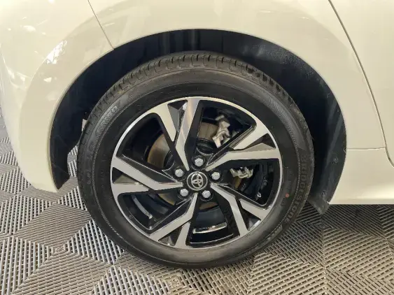 TOYOTA YARIS IV - voiture d'occasion - Photo 25