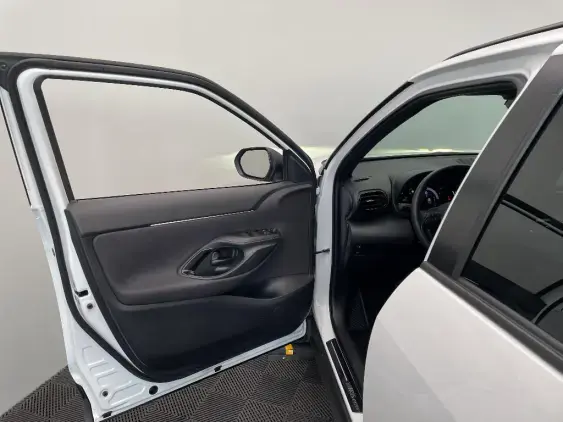 TOYOTA YARIS CROSS I - voiture d'occasion - Photo 19