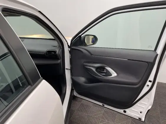 TOYOTA YARIS CROSS I - voiture d'occasion - Photo 20