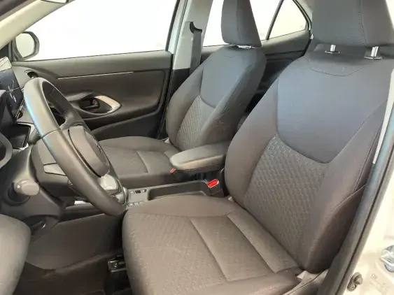 TOYOTA YARIS CROSS I - voiture d'occasion - Photo 18