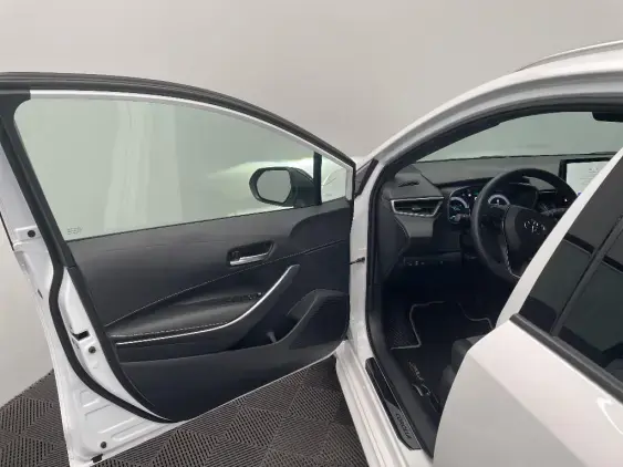 TOYOTA COROLLA TOURING SPT X - voiture d'occasion - Photo 19