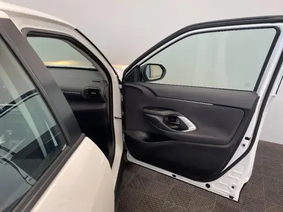 TOYOTA YARIS CROSS I - voiture d'occasion - Photo 20