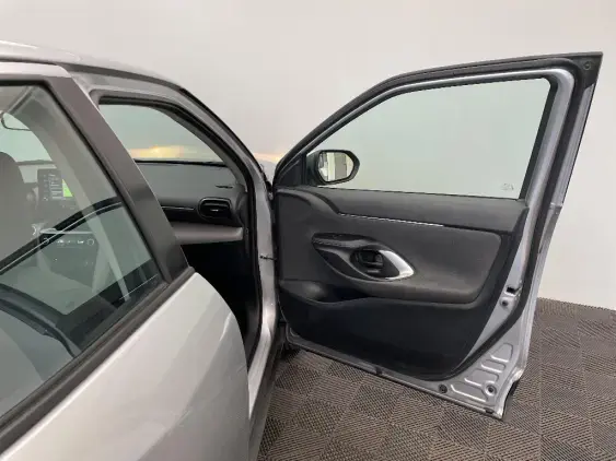 TOYOTA YARIS CROSS I - voiture d'occasion - Photo 20