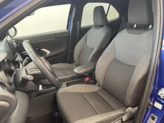 TOYOTA YARIS CROSS I - voiture d'occasion - Photo 18
