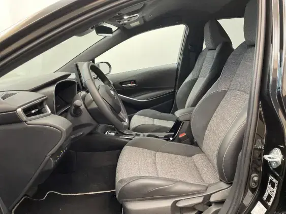 TOYOTA COROLLA TOURING SPT X - voiture d'occasion - Photo 18