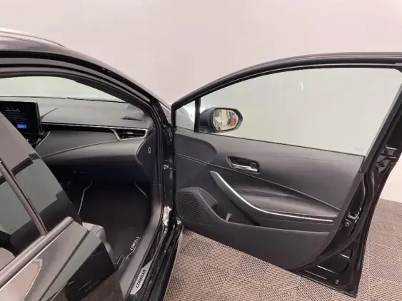 TOYOTA COROLLA TOURING SPT X - voiture d'occasion - Photo 20