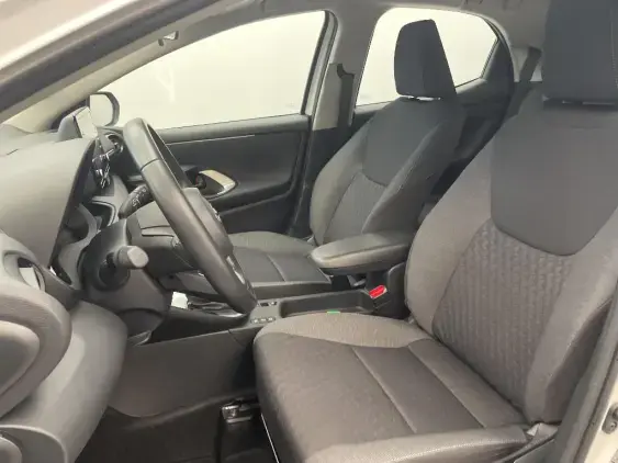 TOYOTA YARIS IV - voiture d'occasion - Photo 18