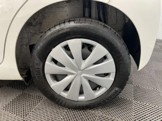 TOYOTA AYGO II - voiture d'occasion - Photo 23