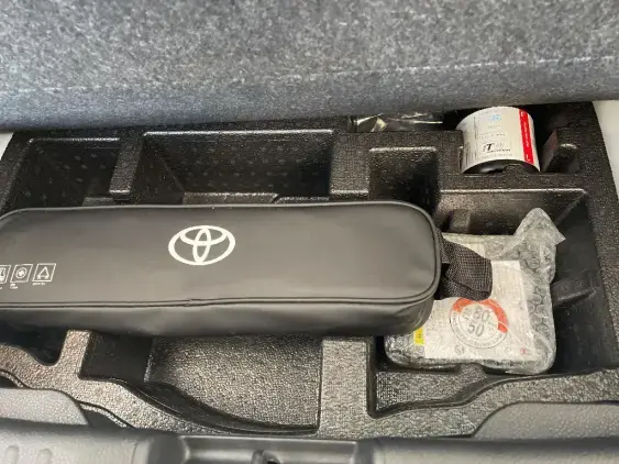 TOYOTA YARIS IV - voiture d'occasion - Photo 17