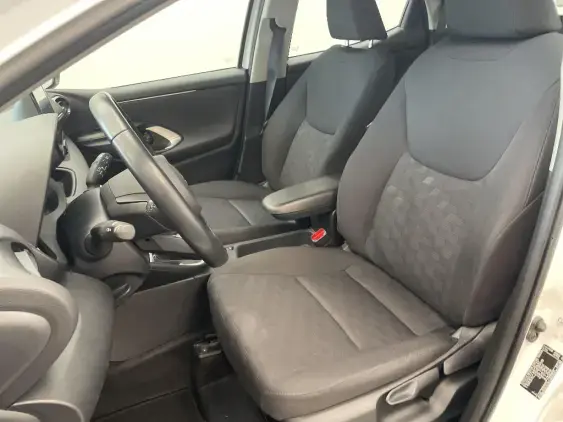 TOYOTA YARIS IV - voiture d'occasion - Photo 18