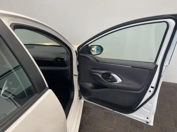 TOYOTA YARIS IV - voiture d'occasion - Photo 20