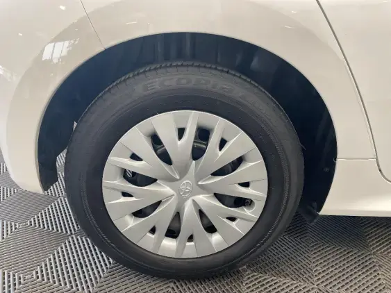 TOYOTA YARIS IV - voiture d'occasion - Photo 25