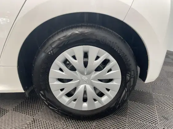 TOYOTA YARIS IV - voiture d'occasion - Photo 24