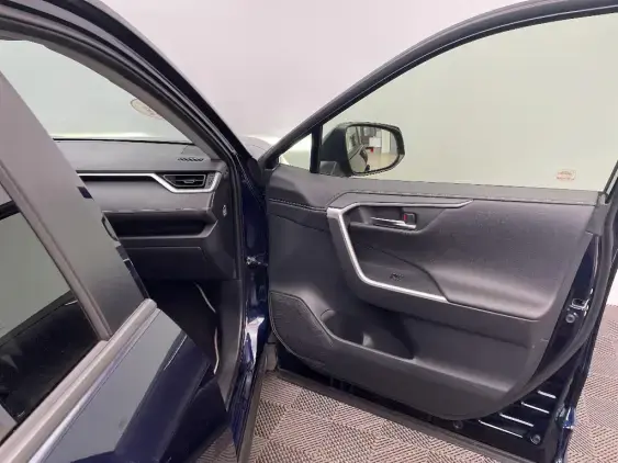 TOYOTA RAV4 V - voiture d'occasion - Photo 20