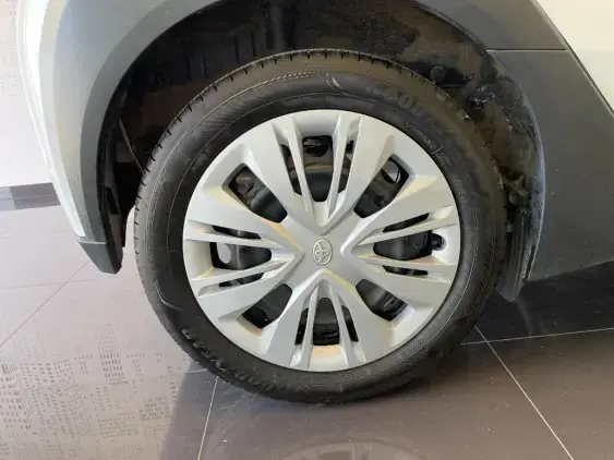 TOYOTA AYGO X - voiture d'occasion - Photo 24