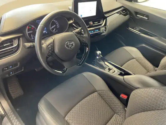 TOYOTA C-HR - voiture d'occasion - Photo 18