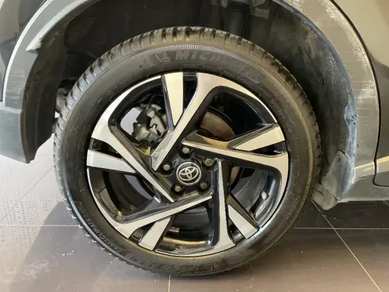 TOYOTA C-HR - voiture d'occasion - Photo 24