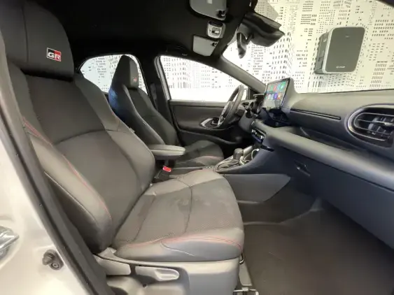 TOYOTA YARIS IV - voiture d'occasion - Photo 18