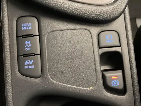 TOYOTA YARIS IV - voiture d'occasion - Photo 23