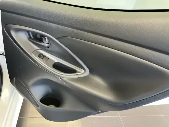 TOYOTA YARIS IV - voiture d'occasion - Photo 19