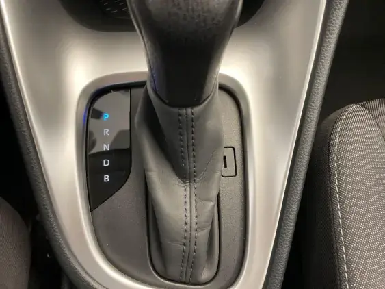 TOYOTA YARIS IV - voiture d'occasion - Photo 20