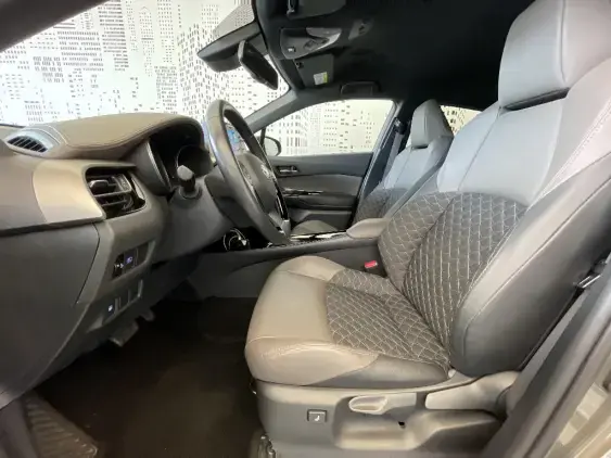 TOYOTA C-HR - voiture d'occasion - Photo 17