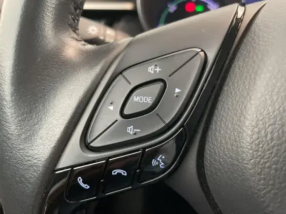 TOYOTA C-HR - voiture d'occasion - Photo 23