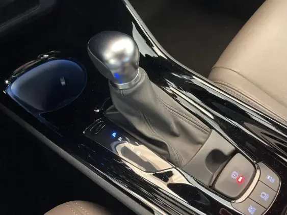 TOYOTA C-HR - voiture d'occasion - Photo 24