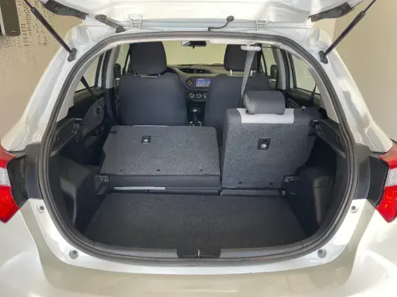 TOYOTA YARIS III - voiture d'occasion - Photo 15