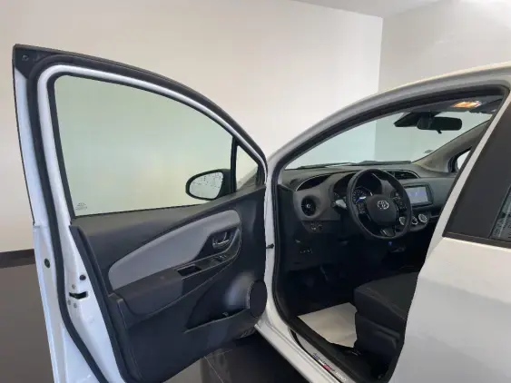 TOYOTA YARIS III - voiture d'occasion - Photo 18