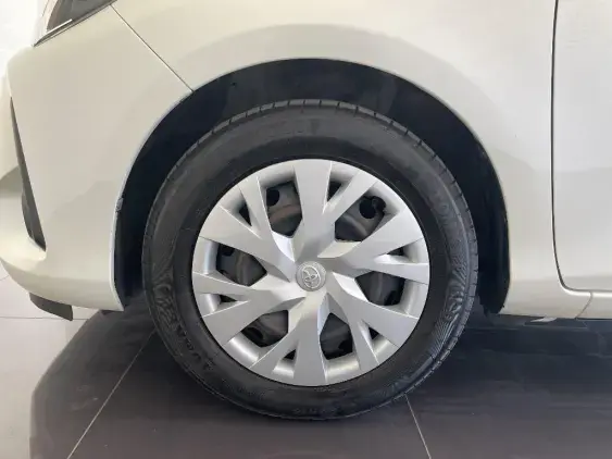 TOYOTA YARIS III - voiture d'occasion - Photo 22