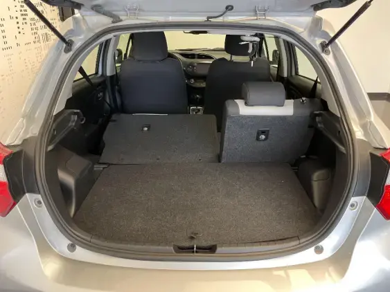 TOYOTA YARIS III - voiture d'occasion - Photo 16