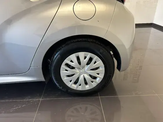 TOYOTA YARIS IV - voiture d'occasion - Photo 22