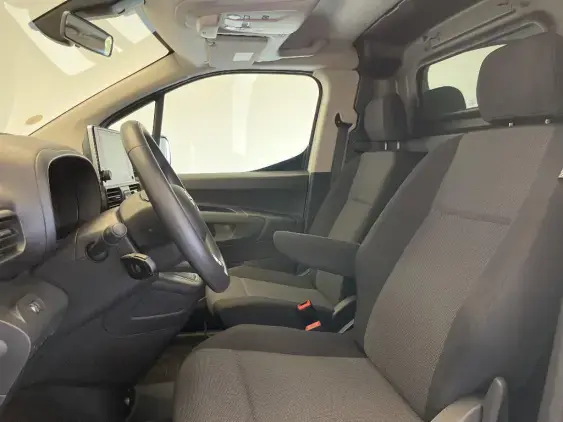 TOYOTA PROACE CITY - voiture d'occasion - Photo 18