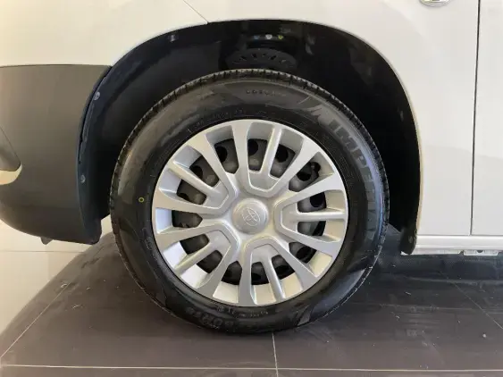 TOYOTA PROACE CITY - voiture d'occasion - Photo 23