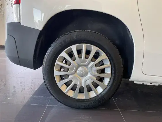 TOYOTA PROACE CITY - voiture d'occasion - Photo 25