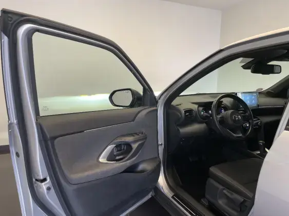 TOYOTA YARIS CROSS I - voiture d'occasion - Photo 19