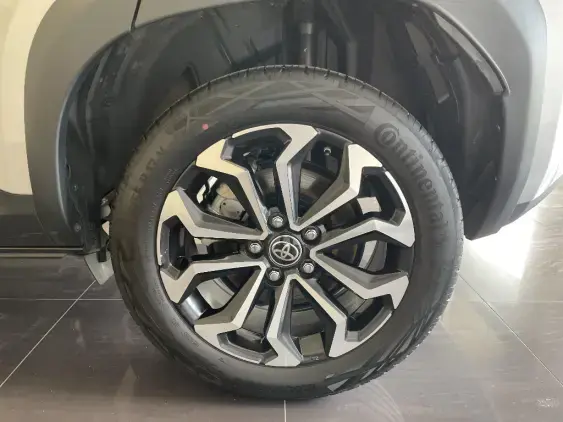 TOYOTA YARIS CROSS I - voiture d'occasion - Photo 24