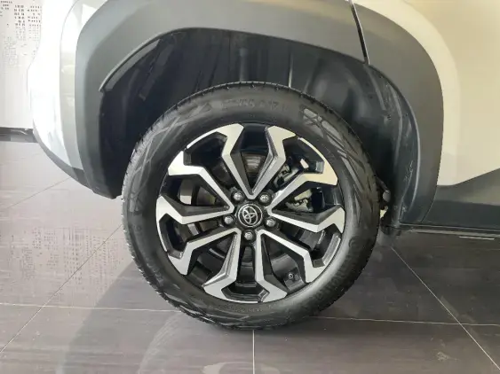 TOYOTA YARIS CROSS I - voiture d'occasion - Photo 25