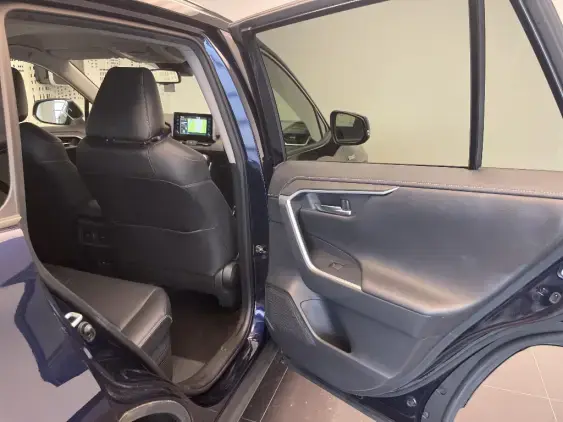 TOYOTA RAV4 V - voiture d'occasion - Photo 20