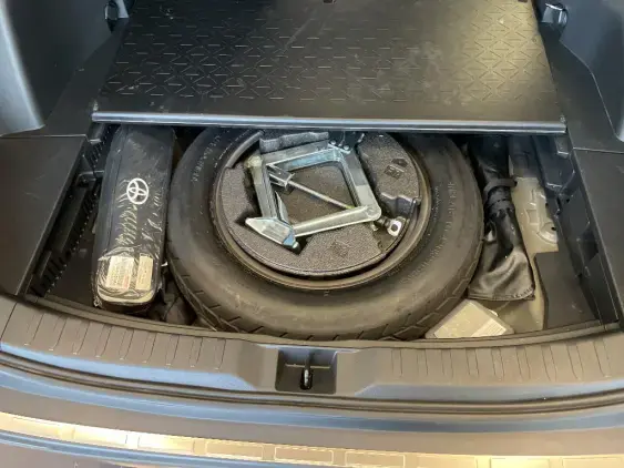 TOYOTA RAV4 V - voiture d'occasion - Photo 17