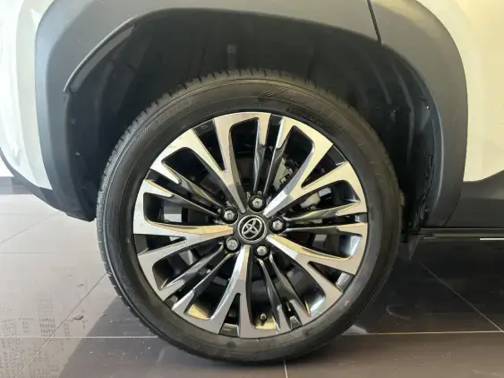 TOYOTA YARIS CROSS I - voiture d'occasion - Photo 24