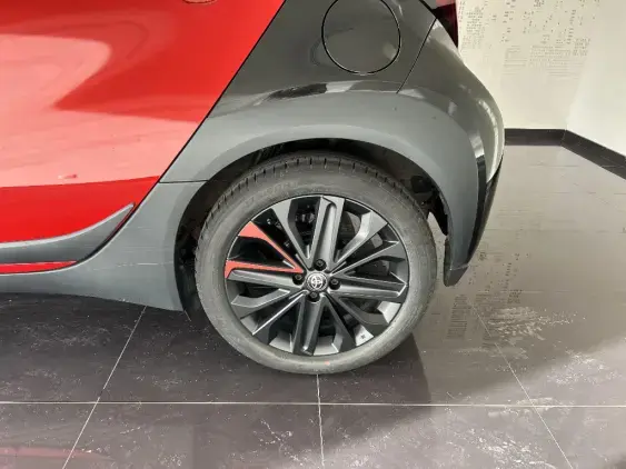 TOYOTA AYGO X - voiture d'occasion - Photo 23