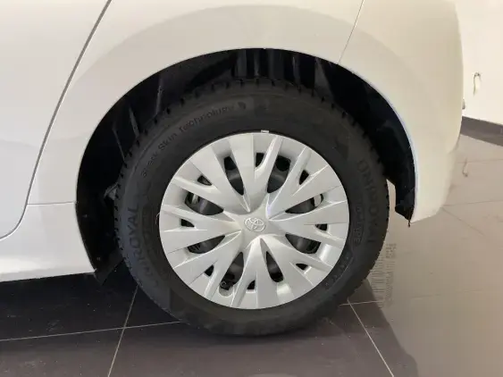 TOYOTA YARIS IV - voiture d'occasion - Photo 20