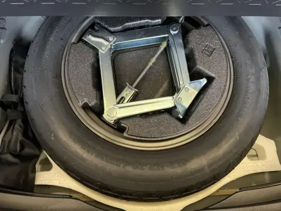 TOYOTA RAV4 V - voiture d'occasion - Photo 16