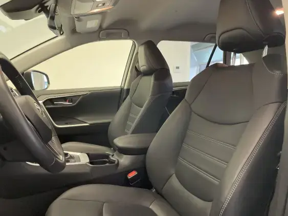 TOYOTA RAV4 V - voiture d'occasion - Photo 17