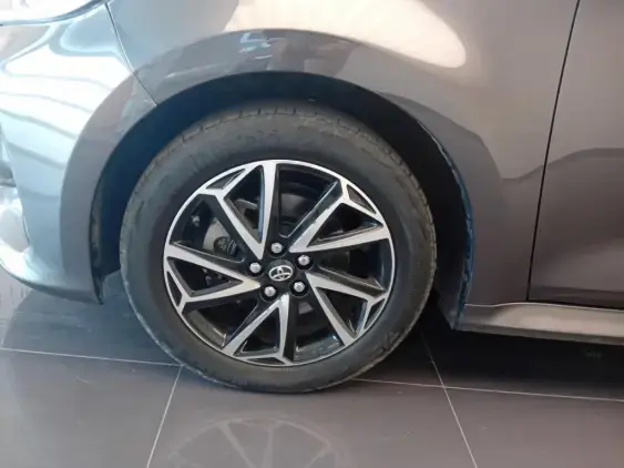 TOYOTA YARIS IV - voiture d'occasion - Photo 23